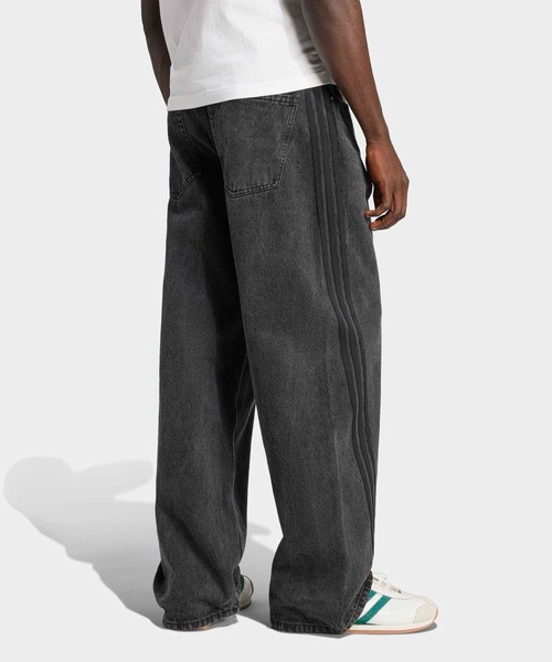 adidas(アディダス)の「Adilenium シーズン3 ルーズフィット デニムパンツ / アディダスオリジナルス adidas Originals(その他パンツ・メンズ・ブラック・27inch/28inch/29inch/30inch/31inch/32inch/33inch/34inch/35inch/36inch)」の2枚目の写真