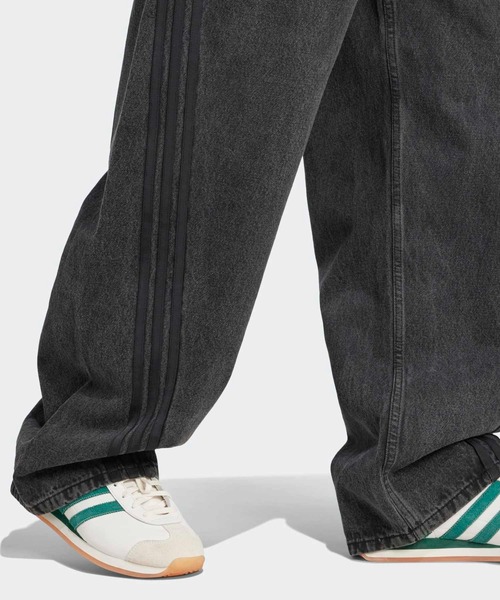 adidas(アディダス)の「Adilenium シーズン3 ルーズフィット デニムパンツ / アディダスオリジナルス adidas Originals(その他パンツ・メンズ・ブラック・27inch/28inch/29inch/30inch/31inch/32inch/33inch/34inch/35inch/36inch)」の4枚目の写真