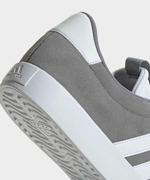 adidas(アディダス)の「VL コート 3.0 / VL COURT 3.0 スニーカー アディダス adidas(スニーカー・メンズ・グレー・22.5cm/23.0cm/23.5cm/24.0cm/24.5cm/25.0cm/25.5cm/26.0cm/26.5cm/27.0cm/27.5cm/28.0cm/28.5cm/29.0cm)」の7枚目の写真