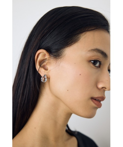 AZUL by moussy(アズールバイマウジー)の「ストーンピアス(ピアス(両耳用)・レディース・ブラック/クリア・FREE)」の9枚目の写真