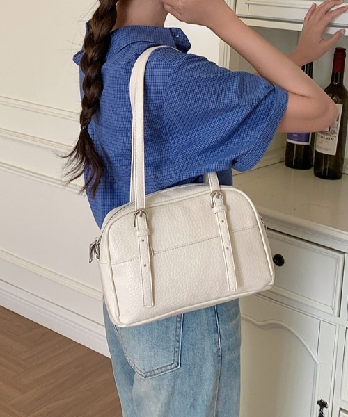 mebole(メボレ)の「square boston bag(ショルダーバッグ・レディース・ブラック/ホワイト/ブルー・FREE)」の7枚目の写真