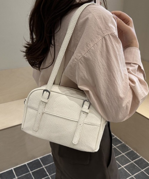 mebole(メボレ)の「square boston bag(ショルダーバッグ・レディース・ブラック/ホワイト/ブルー・FREE)」の12枚目の写真