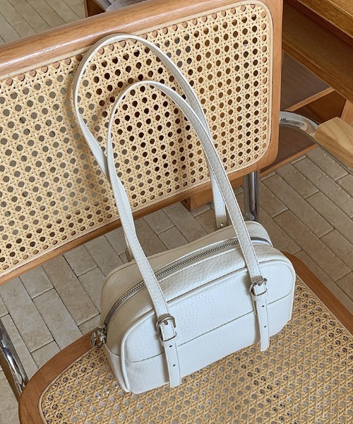 mebole(メボレ)の「square boston bag(ショルダーバッグ・レディース・ブラック/ホワイト/ブルー・FREE)」の14枚目の写真
