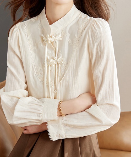 AMAJI(アマジ)の「チャイナカラー 長袖シャツ(シャツ/ブラウス・レディース・ベージュ・MEDIUM/SMALL/X-LARGE/LARGE)」の4枚目の写真