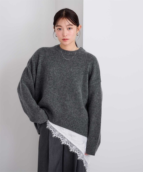 UR'S(ユアーズ)の「【スフレタッチ】ウールブレンドクルーネックニット(ニット/セーター・レディース・チャコール/ブラウン/ネイビー/ブラック・S/L/M)」の22枚目の写真