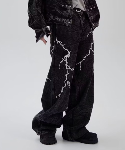 DOUBLE STEAL（ダブルスティール）の「DSサンダー刺繍ワイドデニムパンツ（デニムパンツ・メンズ・ブラック・X-LARGE/LARGE/MEDIUM/SMALL）」の3枚目の写真