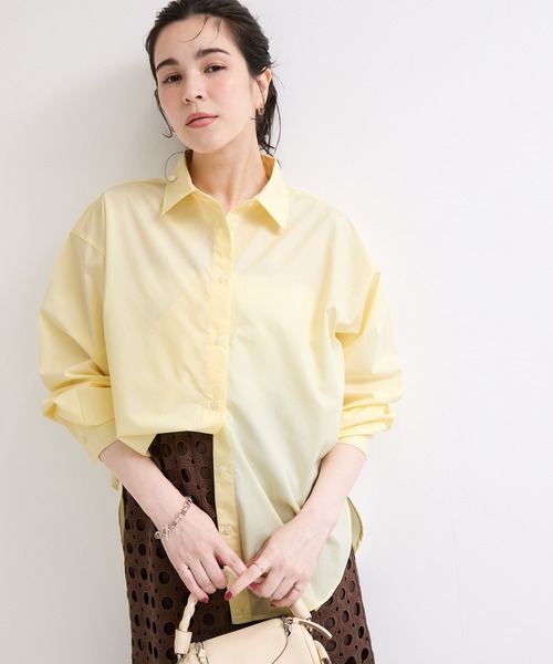 le cercle ADAM ET ROPE'(ルセルクルアダムエロペ)の「レギュラーカラーシャツ(シャツ/ブラウス・レディース・イエロー系その他2/ホワイト/サックスブルー・FREE)」の3枚目の写真