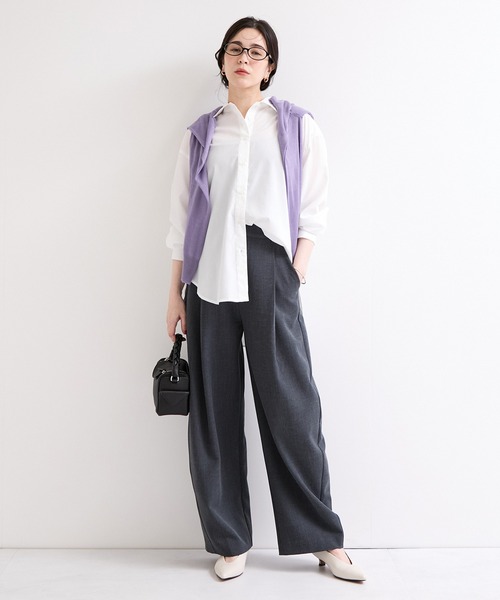 le cercle ADAM ET ROPE'(ルセルクルアダムエロペ)の「レギュラーカラーシャツ(シャツ/ブラウス・レディース・イエロー系その他2/ホワイト/サックスブルー・FREE)」の4枚目の写真