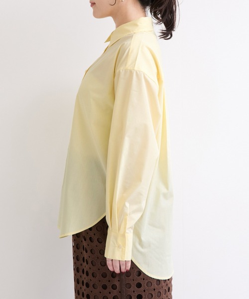 le cercle ADAM ET ROPE'(ルセルクルアダムエロペ)の「レギュラーカラーシャツ(シャツ/ブラウス・レディース・イエロー系その他2/ホワイト/サックスブルー・FREE)」の14枚目の写真