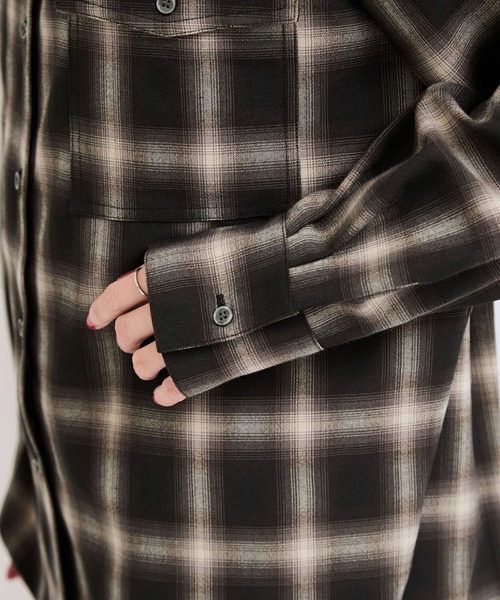 le cercle ADAM ET ROPE'(ルセルクルアダムエロペ)の「オンブレチェックシャツ(シャツ/ブラウス・レディース・ボルドー/ブラック系その他・FREE)」の17枚目の写真