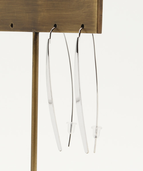 one after another NICE CLAUP(ワンアフターアナザーナイスクラップ)の「【ナイスクラップ】プレートピアス(ピアス(両耳用)・レディース・シルバー/ゴールド・FREE)」の3枚目の写真