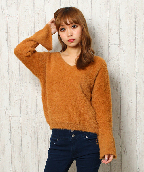 SpRay（スプレイ）の「シャギーＢＡＣＫスピンドルニット（ニット/セーター・レディース・ブラック/ワイン/ホワイト/キャメル/ラベンダー/イエロー・FREE）」の6枚目の写真