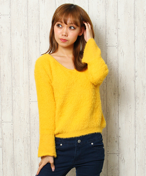 SpRay（スプレイ）の「シャギーＢＡＣＫスピンドルニット（ニット/セーター・レディース・ブラック/ワイン/ホワイト/キャメル/ラベンダー/イエロー・FREE）」の5枚目の写真