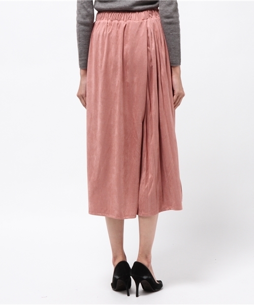 RAY CASSIN(レイカズン)の「フェイクスエードアシメプリーツガウチョ(その他パンツ・レディース・ネイビー/ピンク/ライトグレー・FREE)」の6枚目の写真