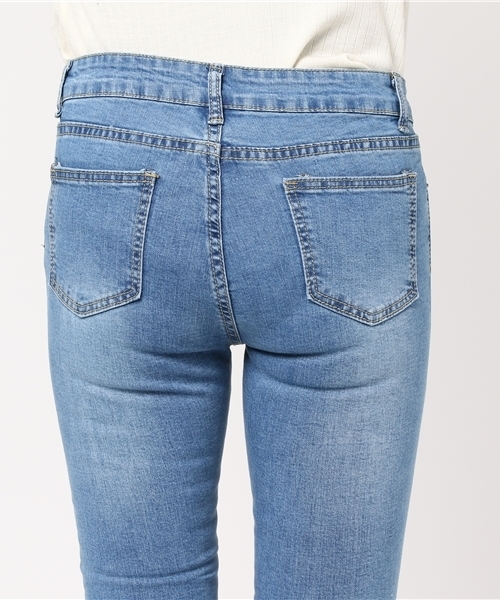 Re:EDIT（リエディ）の「[リエディ]裾フリンジダメージスキニーデニムボトムス/パンツ/デニムパンツ/デザインデニム/スキニーデニム（その他パンツ・レディース・ブルー系その他/インディゴブルー/サックスブルー/ワンウォッシュ・MEDIUM/SMALL）」の9枚目の写真