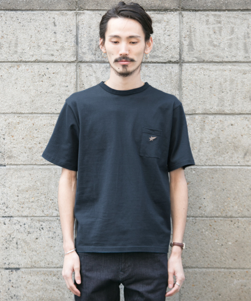 URBAN RESEARCH（アーバンリサーチ）の「UR ONE STAR T-SHIRTS（Tシャツ/カットソー・メンズ・カーキ/ブラック/ネイビー/キャメル/チャコールグレー/ホワイト・SMALL/MEDIUM/LARGE）」の7枚目の写真