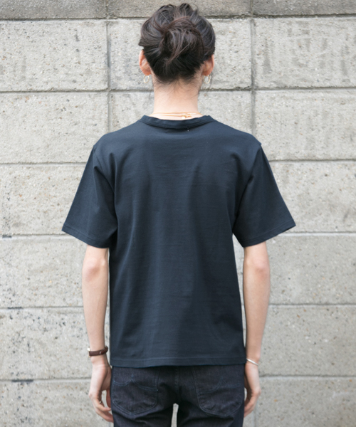 URBAN RESEARCH（アーバンリサーチ）の「UR ONE STAR T-SHIRTS（Tシャツ/カットソー・メンズ・カーキ/ブラック/ネイビー/キャメル/チャコールグレー/ホワイト・SMALL/MEDIUM/LARGE）」の9枚目の写真