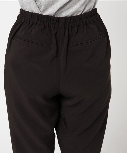 Bou Jeloud（ブージュルード）の「とろみタックテーパードパンツ（スラックス・レディース・ベージュ/ブラック/カーキ/ブルー・38/40/36）」の9枚目の写真