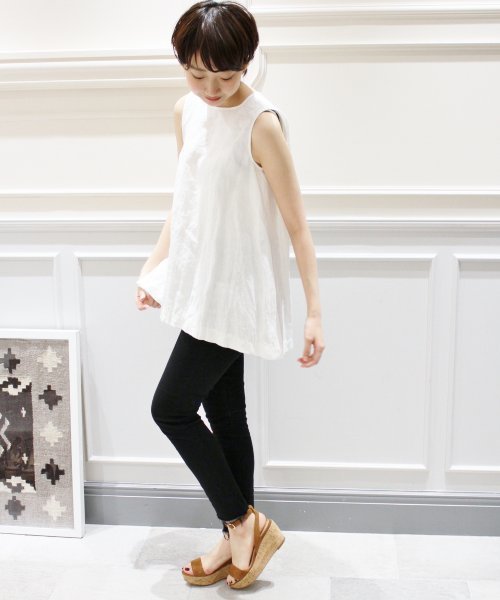 plage(プラージュ)の「Linen タックブラウス◆(シャツ/ブラウス・レディース・ホワイト/ベージュ・FREE)」の18枚目の写真