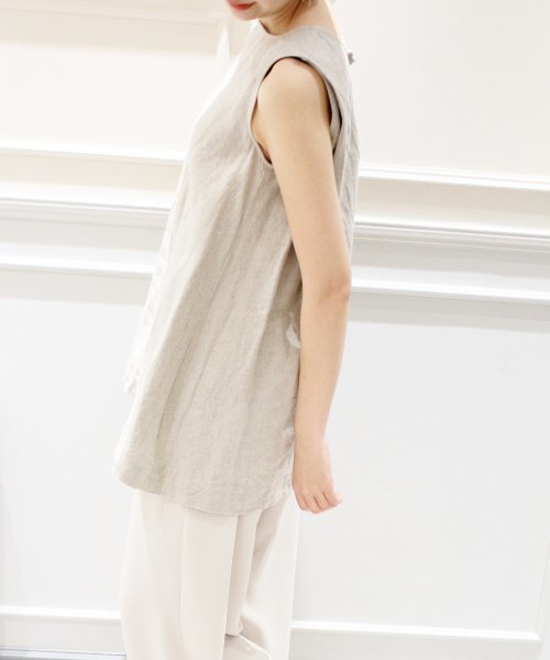 plage(プラージュ)の「Linen タックブラウス◆(シャツ/ブラウス・レディース・ホワイト/ベージュ・FREE)」の11枚目の写真