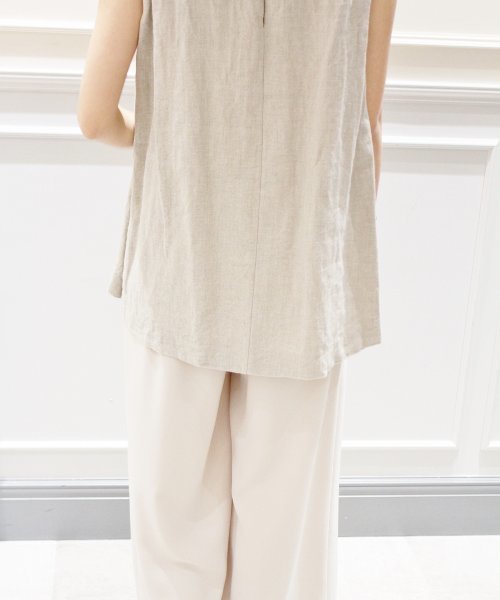 plage(プラージュ)の「Linen タックブラウス◆(シャツ/ブラウス・レディース・ホワイト/ベージュ・FREE)」の13枚目の写真