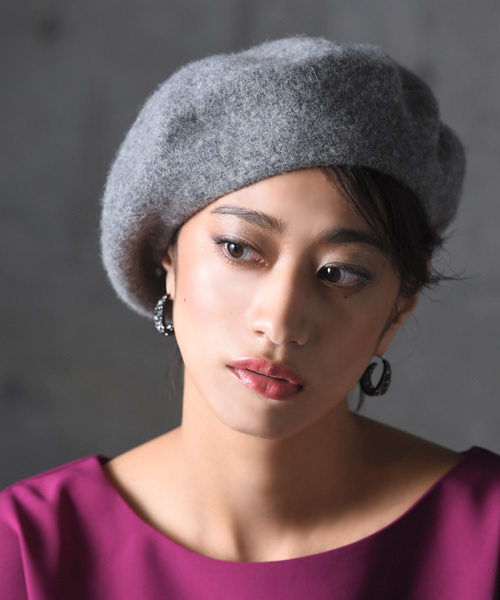 amorous insense（アモラスインセンス）の「[ウール混]ベレー帽（ハンチング/ベレー帽・レディース・ブラック/ダークパープル/グリーン/アッシュグレー/フューシャピンク・ﾌﾘ-）」の2枚目の写真