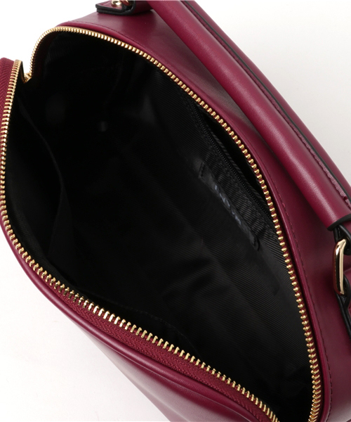 ENVYM（アンビー）の「ＦＵＲ ＣＨＡＩＮ ＢＡＧ（ボディバッグ/ウエストポーチ・レディース・ブラック/パープル・FREE）」の5枚目の写真