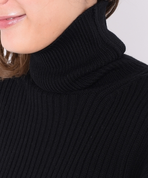 liflattie ships（リフラティ シップス）の「liflattie ships: リブ パフスリーブ タートルネック ニット ◇（ニット/セーター・レディース・オリーブ/オフホワイト/ブラック・MEDIUM/SMALL）」の7枚目の写真