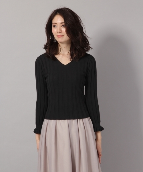 Andemiu（アンデミュウ）の「ワイドリブＶネックプルオーバー787748（ニット/セーター・レディース・ブラック/ホワイト/ピンク/グリーン・FREE）」の8枚目の写真