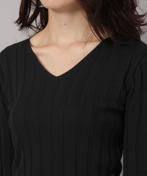 Andemiu（アンデミュウ）の「ワイドリブＶネックプルオーバー787748（ニット/セーター・レディース・ブラック/ホワイト/ピンク/グリーン・FREE）」の11枚目の写真