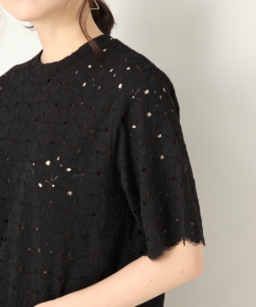 LOWRYS FARM(ローリーズファーム)の「レーススカラッププルオーバー 803447(Tシャツ/カットソー・レディース・オフホワイト/ブラック/カーキ・MEDIUM/LARGE)」の5枚目の写真