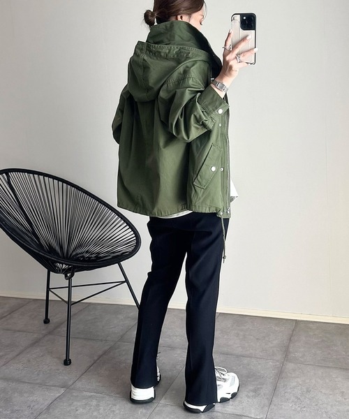 andme（アンドミー）の「コットンチノツイルマウンテンパーカー（マウンテンパーカー・レディース・ブラック/ベージュ/ネイビー/カーキ・M）」の9枚目の写真