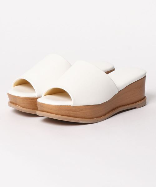 KOBE LETTUCE（コウベレタス）の「厚底ウッド調ウェッジソールワンベルトサボサンダル（サンダル・レディース・パイソン/ゴールド/クリア/ブラウン系その他/ホワイト/ブラック・LL/S/M/L）」の15枚目の写真