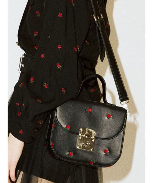 jouetie(ジュエティ)の「エンブロイダリーBAG(ショルダーバッグ・レディース・オフホワイト/ブラック/ミント/パープル・FREE)」の1枚目の写真