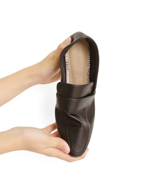 RANDA（ランダ）の「ソフトローファーシューズ（ローファー・レディース・ブラウン/ブラック/ゴールド・M/LL/S/L）」の4枚目の写真