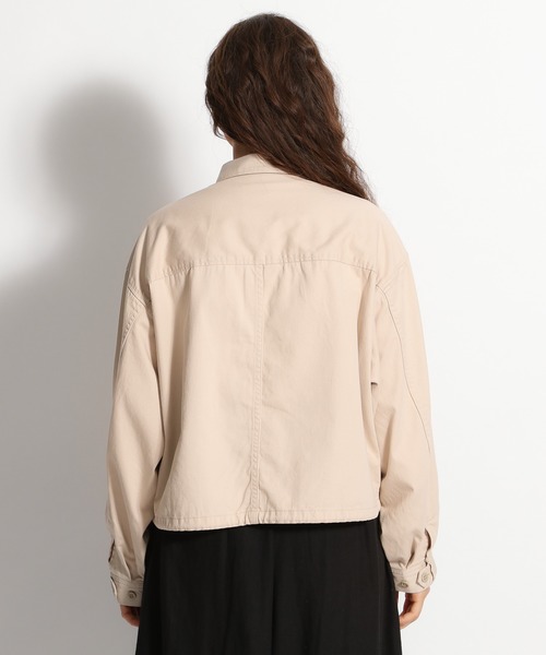 niko and...（ニコアンド）の「サテンドロストミリタリージャケット（ミリタリージャケット・レディース・カーキ/ブルー/アイボリー・MEDIUM/LARGE）」の15枚目の写真