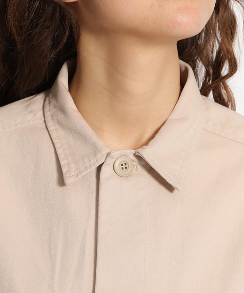 niko and...（ニコアンド）の「サテンドロストミリタリージャケット（ミリタリージャケット・レディース・カーキ/ブルー/アイボリー・MEDIUM/LARGE）」の16枚目の写真