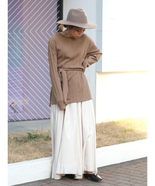 Ungrid（アングリッド）の「テレコリボンロングスリーブTee（Tシャツ/カットソー・レディース・オフホワイト/ブラック/モカ・FREE）」の11枚目の写真