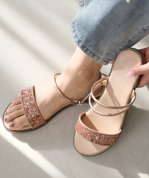 AmiAmi（アミアミ）の「2WAYダブルストラップフラットサンダル（サンダル・レディース・ホワイト×シルバー/パイソン/ブラウン/ブラック/ブラウン系その他/ベージュ/クリアブラック/ダークベージュ/ゼブラ/グリーン/ベージュ系その他/ホワイト/ブラック系その他/オレンジ系その他/シルバー系その他・LL/S/M/L）」の12枚目の写真