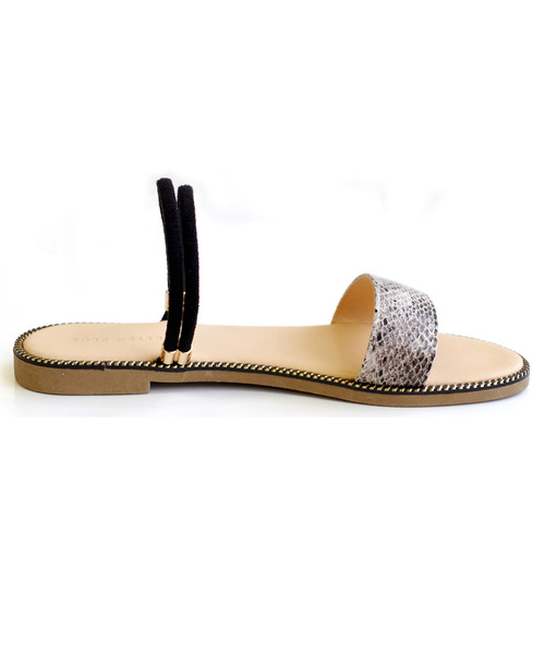 AmiAmi（アミアミ）の「2WAYダブルストラップフラットサンダル（サンダル・レディース・ホワイト×シルバー/パイソン/ブラウン/ブラック/ブラウン系その他/ベージュ/クリアブラック/ダークベージュ/ゼブラ/グリーン/ベージュ系その他/ホワイト/ブラック系その他/オレンジ系その他/シルバー系その他・LL/S/M/L）」の19枚目の写真