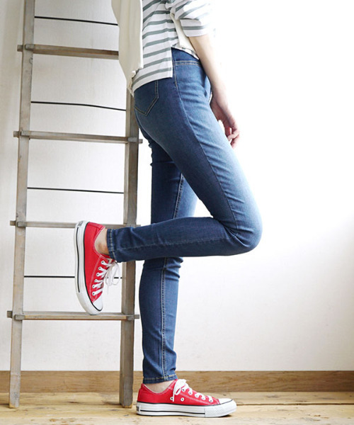 zootie（ズーティー）の「エアパンツ［スタンダードスキニー]（その他パンツ・レディース・ブラック/オリーブ/インディゴブルー/ブラック系その他/ダークベージュ/ブルー系その他2/グレー系その他/ブルー系その他/チャコール/ケミカルウォッシュ/ホワイト系その他・L/M/LL/S）」の11枚目の写真