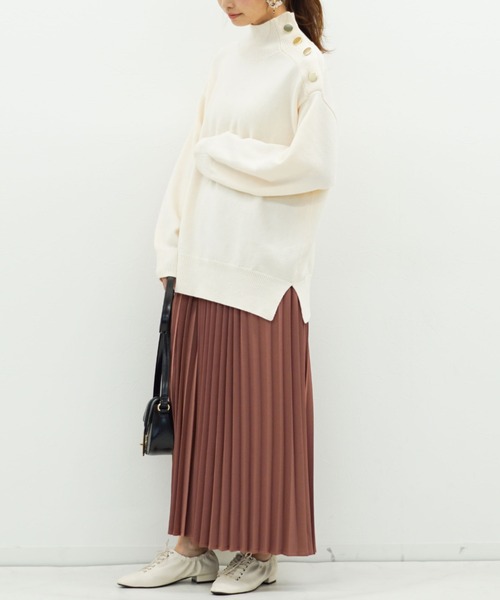 archives（アルシーヴ）の「肩ボタンハイネックニット（ニット/セーター・レディース・ベージュ/ブラウン/オフホワイト/モカ/ブラック・MEDIUM）」の9枚目の写真