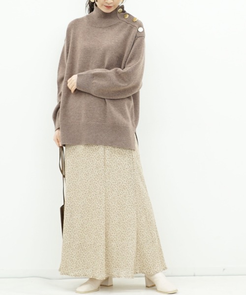 archives（アルシーヴ）の「肩ボタンハイネックニット（ニット/セーター・レディース・ベージュ/ブラウン/オフホワイト/モカ/ブラック・MEDIUM）」の11枚目の写真