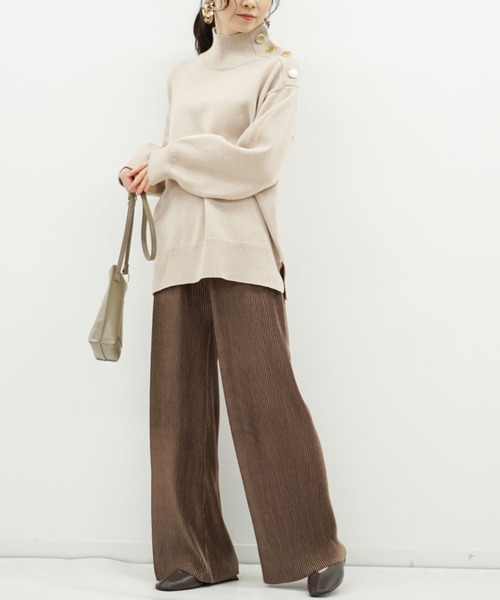 archives（アルシーヴ）の「肩ボタンハイネックニット（ニット/セーター・レディース・ベージュ/ブラウン/オフホワイト/モカ/ブラック・MEDIUM）」の14枚目の写真