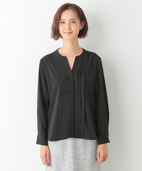 LEPSIM(レプシィム)の「タックデザインブラウス21S 921866(シャツ/ブラウス・レディース・ブラック/オフホワイト/ブルー/グレイッシュベージュ・MEDIUM/LARGE)」の9枚目の写真