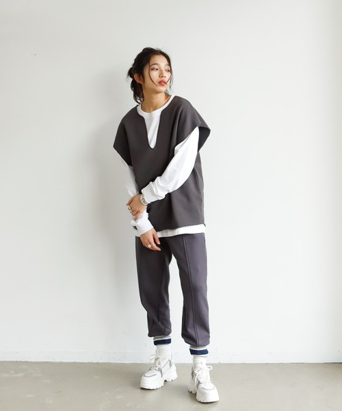 Auntie Rosa Holiday(アンティローザホリデー)の「キーネックガーゼスウェットベスト(ベスト・レディース・ブラック/カーキ/ナチュラル・FREE)」の8枚目の写真