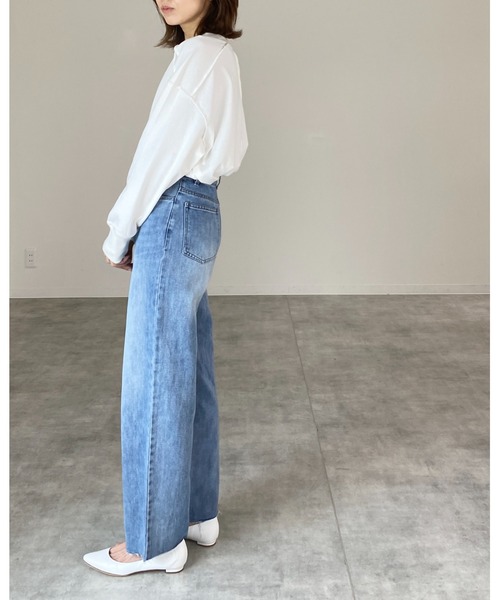 She's Closet（シーズクローゼット）の「裾カットオフハイウエストストレートデニムパンツ（デニムパンツ・レディース・ライトブルー/ブラック/パープル/オフホワイト/ブルー・S/M）」の9枚目の写真