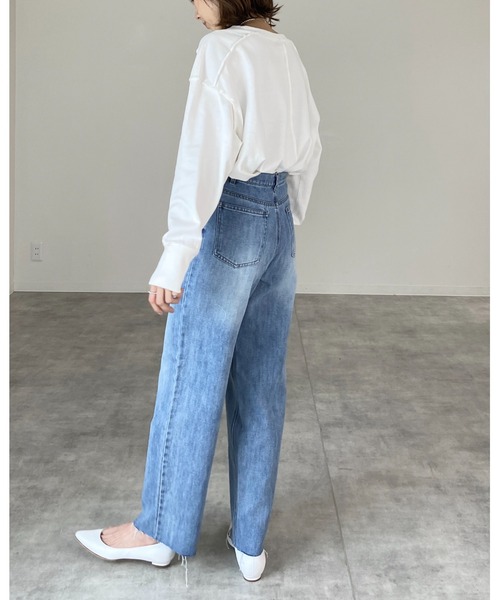 She's Closet（シーズクローゼット）の「裾カットオフハイウエストストレートデニムパンツ（デニムパンツ・レディース・ライトブルー/ブラック/パープル/オフホワイト/ブルー・S/M）」の10枚目の写真