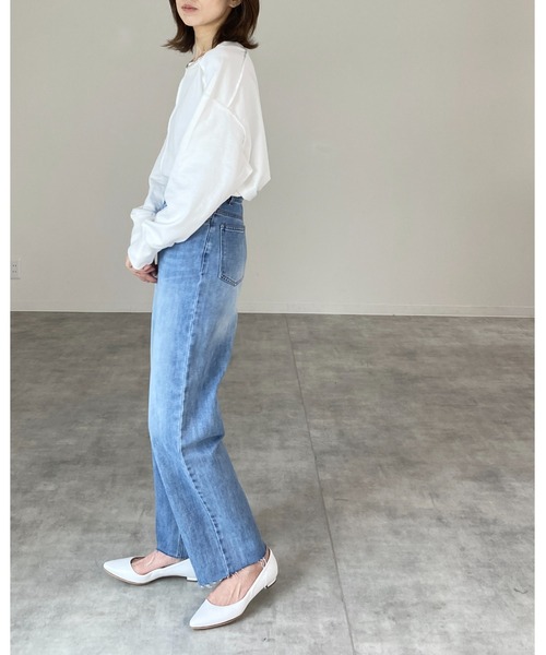 She's Closet（シーズクローゼット）の「裾カットオフハイウエストストレートデニムパンツ（デニムパンツ・レディース・ライトブルー/ブラック/パープル/オフホワイト/ブルー・S/M）」の16枚目の写真
