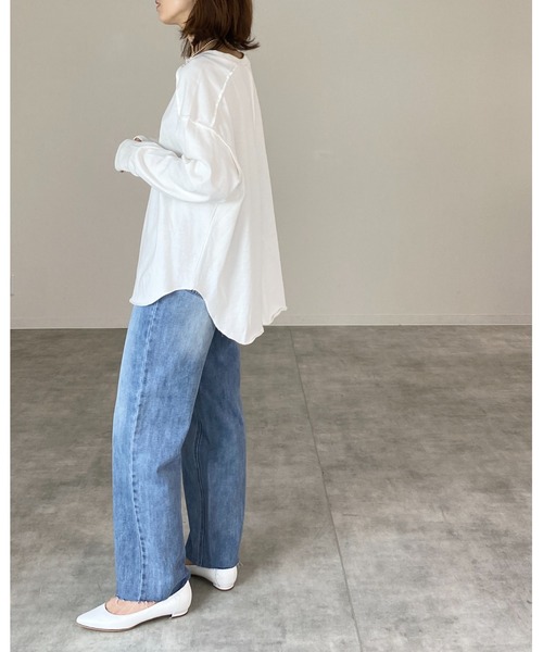 She's Closet（シーズクローゼット）の「裾カットオフハイウエストストレートデニムパンツ（デニムパンツ・レディース・ライトブルー/ブラック/パープル/オフホワイト/ブルー・S/M）」の17枚目の写真
